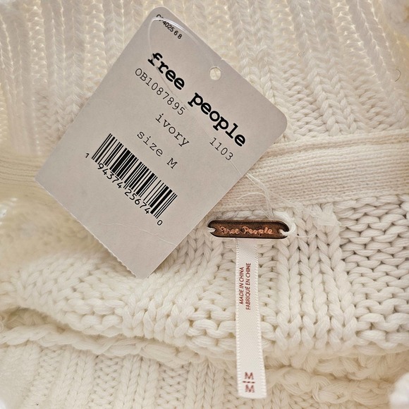 FREE PEOPLE NWT Women's Oversized Sweetheart Ivory Knit Mock Sweater Sz M - Picture 9 of 15